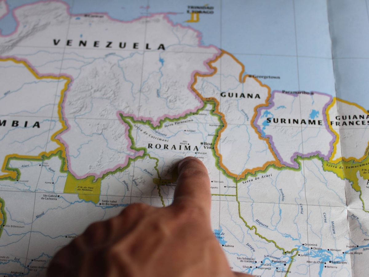 Neocolonialismo e crise das democracias&nbsp;nacionais
